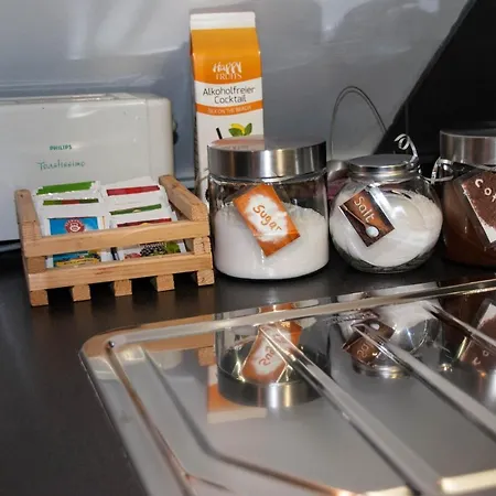 Apartman Lovely & Cosy With Wifi & Free Parking